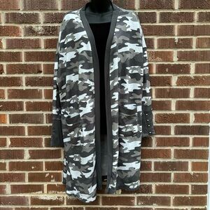French Laundry Sweater Womens Large Long Open Front Camo Cardigan Black Gray 2X